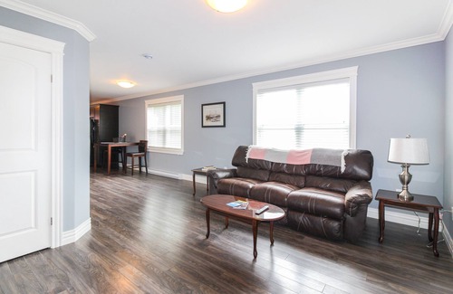 Terra Nova Apartment | Tranquil Home in the City Center with Family-Friendly Amenities