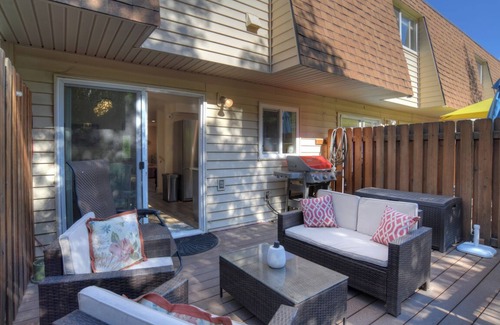 Durango House | Convenient Executive Rental with Deck, Views & Garage