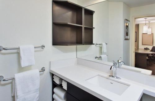 Horsham Hotel | Pet-Friendly Executive Residency in Philadelphia-Willow Grove