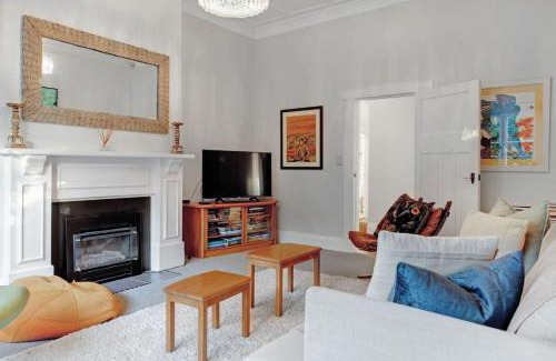 Birkenhead House | Executive Retreat minutes to Takapuna and CBD