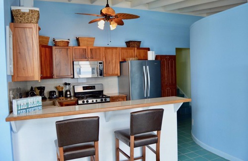 Peterborg Villa | Exquisite Executive Retreat Near Magen's Beach, Rated 9.8