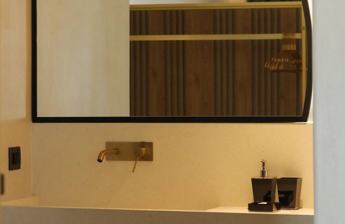 Glastros Hotel | Elegant Ruby Suite with Private Pool and Breakfast Included