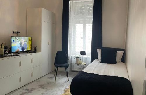 Bonnevoie House | Cozy Executive Single Room with En-Suite in City Centre