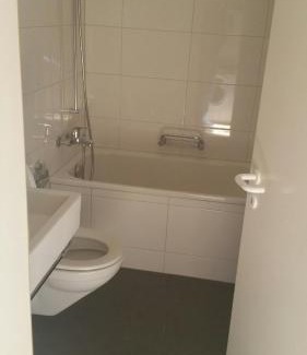 Zug Apartment | Stylish Executive Suite in Zug Old Town with Kitchen Amenities