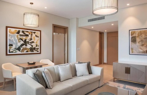 Al-Fujairah Apartment | Ocean View Executive Suite Near Fujairah Corniche