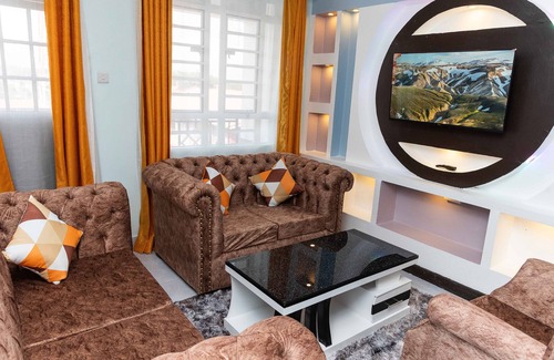 Ongata Rongai Apartment | Convenient Executive Suite with Hot Shower Near Riad