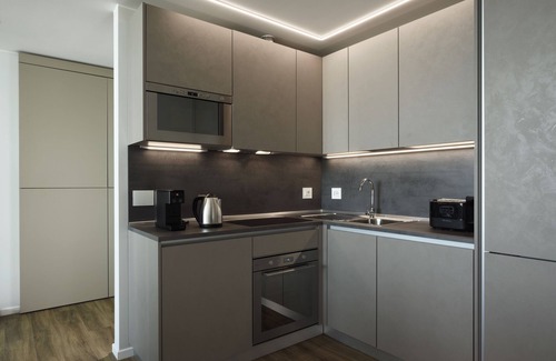 Centro Direzionale Apartment | Elegant Two-Room Apartment with City View | Torre Galfa Milan