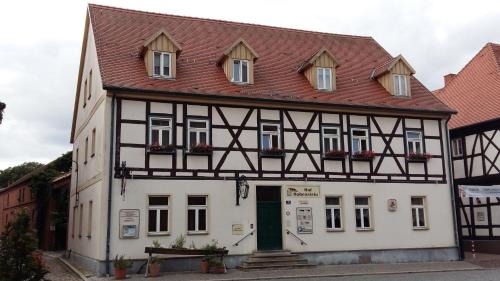 Tangermuende Hotel | Inviting Schlafstuben & Quartier Langer Hals with Great Amenities