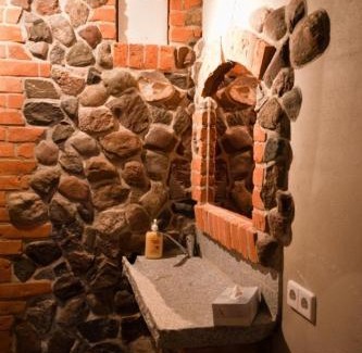 Tangermuende Hotel | Inviting Schlafstuben & Quartier Langer Hals with Great Amenities