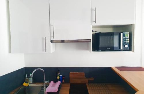 Saint-Germain-en-Laye Apartment | Central Grand Studio Near RER A - Highly Rated at 8.8