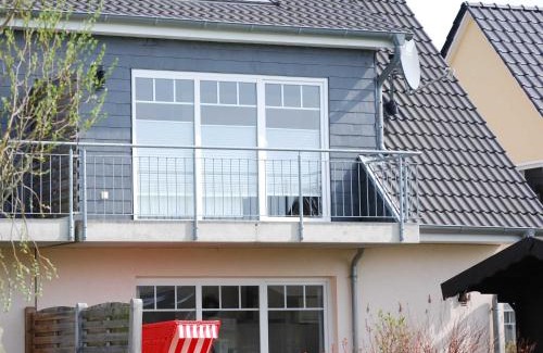 Nienhagen Apartment | Cozy Exkl App Kliff am Meer with Balcony & Free Wi-Fi