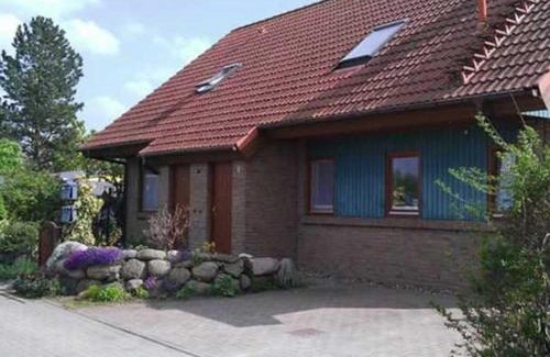 Borgerende House | Cozy FH Aquamarin with Fireplace, Steps from the Beach