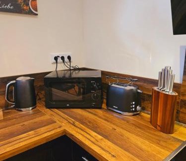 Gifhorn Apartment | Romantic Oceanfront Apartment Secret Desire with Hot Tub