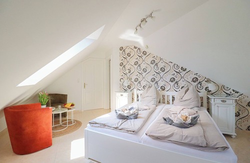 Sankt Johann in der Haide House | Exclusive Villa with Wellness Oasis & Inviting Pool Retreat