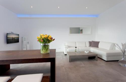 Peenemuende Apartment | Exclusive Waterfront Apartment with Harbor Views