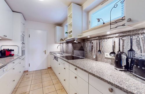 Kampen Apartment | Exclusive Coastal Retreat with Ocean View in Kampen