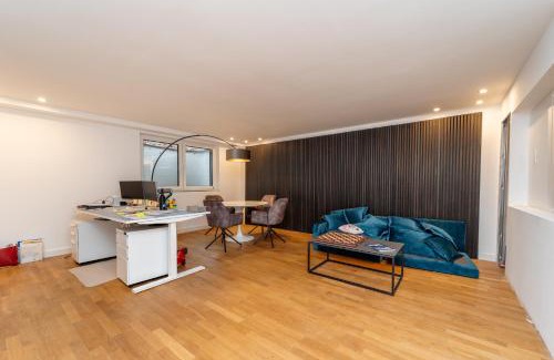 Munchen District Villa | Exklusive Walmdachvilla München-Grünwald