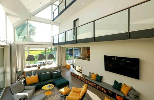 Fehmarn House | Exclusive Country House Retreat with Family & Pet-Friendly Options