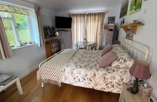 Withypool Bed & Breakfast | Exmoor Hideaway: Cozy Annex with En-Suite Comfort