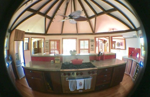 San Ignacio Villa | Exotic Off-The-Grid Treehouse by the Mopan River - 10/10 Rating