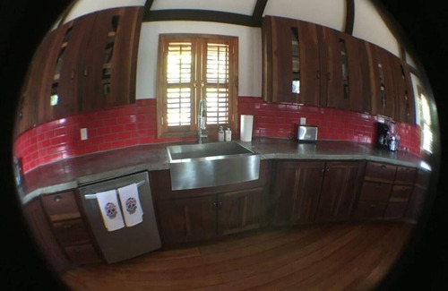 San Ignacio Villa | Exotic Off-The-Grid Treehouse by the Mopan River - 10/10 Rating