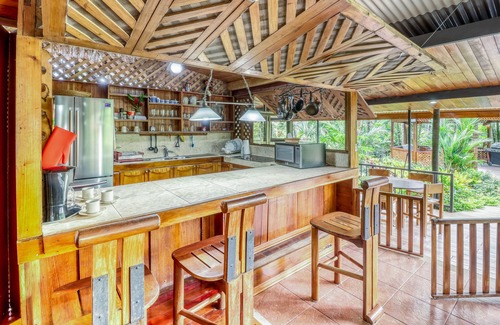 Florencia House | Serene Mountain-View House with Pool and Lush Gardens