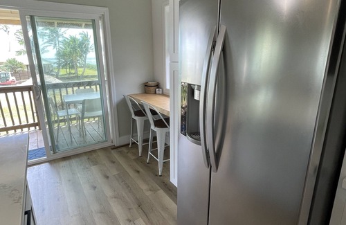 Hauula House | Oceanfront Paradise: 5BR Home with Pool & Ocean Views