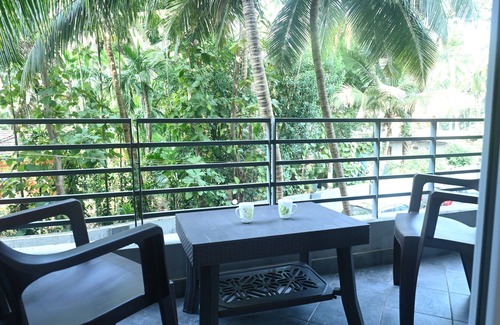 Canacona Condo | Tranquil Studio Apt with Spa and Hot Tub in Palolem, Goa