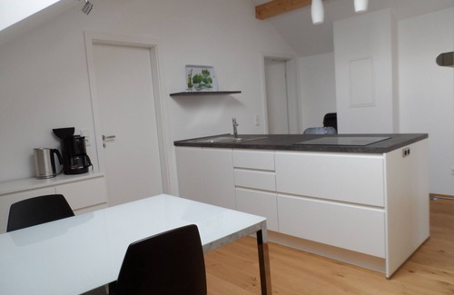 Au am Inn Apartment | Modern Retreat with Ocean View, Pool & Family Amenities