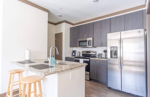 Middletown Apartment | Modern 1BR Suite with Pool, Pet-Friendly & Gym Access