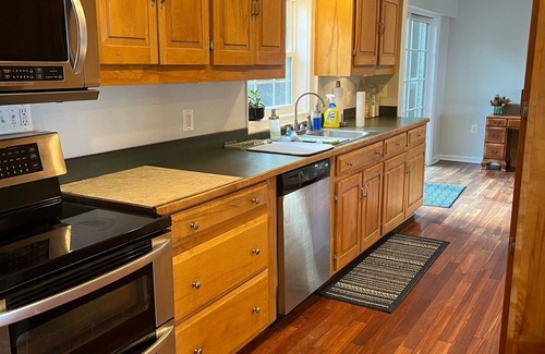 Chesapeake Beach Cottage | Experience Breathtaking Chesapeake Bay Views at Our Cottage