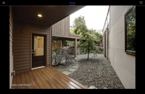 North Star House | Impressive Executive Home Near Westchester Lagoon