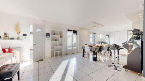 Saint-Orens-de-Gameville Villa | expat renting - Le Corail - Villa - Piscine - Wifi