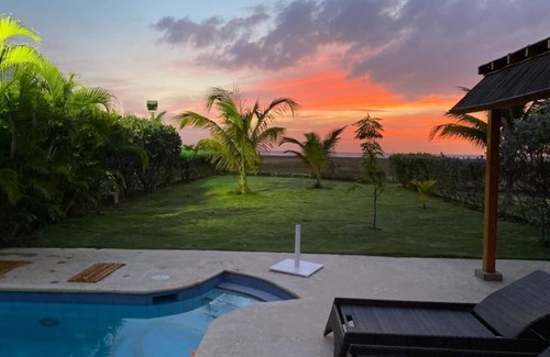 Arroyo de Piedra House | Beautiful Oceanfront Home with Private Pool & Pet-Friendly