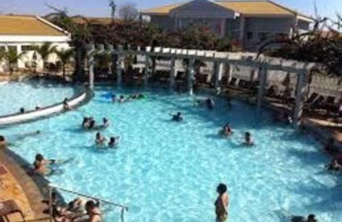 Jardim Paraiso Apartment | Experience Lacqua diRoma Hotéis V - Family-Friendly Escape