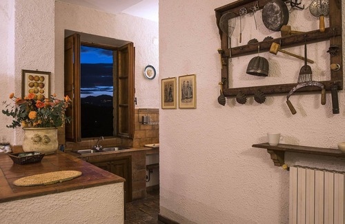 Proceno Apartment | Discover a Castle Retreat with Ocean Views and Spa Amenities