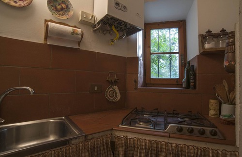 Proceno Apartment | Discover a Castle Retreat with Breathtaking Views