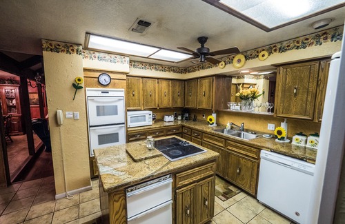 San Marcos House | Unforgettable Sunrises Await at House on Cox Hill