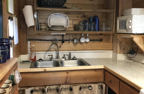 Craig Cabin | Discover Alaska's Cozy Retreat with Oceanfront Views