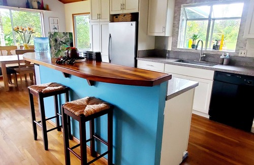 Leilani Estates House | Experience Aloha: Ocean View Hale with Spa & Hot Tub