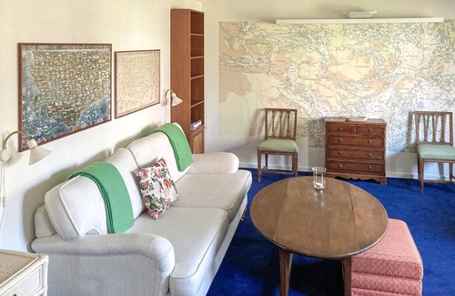 Stavsnas House | Discover Blissful Retreats on Fågelbrolandet's Shores