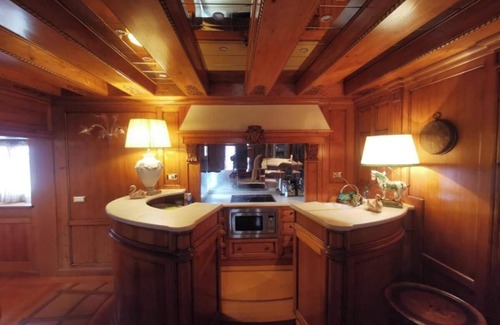 Santa Croce Apartment | Explore Authentic Venice in a Historic Noble Apartment