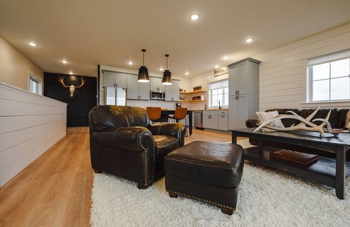 Bozeman House | Unique Custom Barn Retreat in Bozeman, MT - Family Friendly