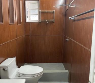 Bambalapitiya Apartment | Discover Colombo Like a Local with Pet-Friendly Comfort