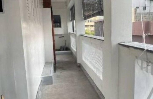 Bambalapitiya Apartment | Discover Colombo's Local Vibes with Family-Friendly Comfort
