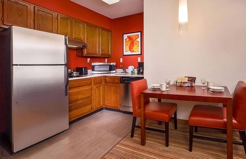 Barracks Road Apartment | Relax and Unwind in Charlottesville with Pool & Breakfast!