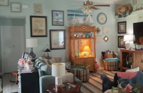 Navarre House | Experience Florida's Best Kept Secret. Navarre @ Grandma's family friendly home!