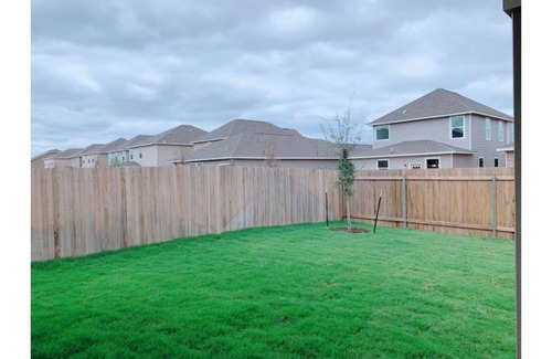Georgetown House | Guest Rated 10/10: Stylish 3-Bedroom Family Retreat