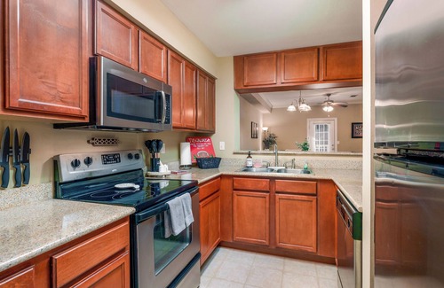 Tuscaloosa Condo | Discover Game Day Comfort at Crimson Traditions Condo
