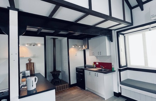 Silverstream Cottage | Heritage Meets Modern Living: Family-Friendly Comfort Awaits